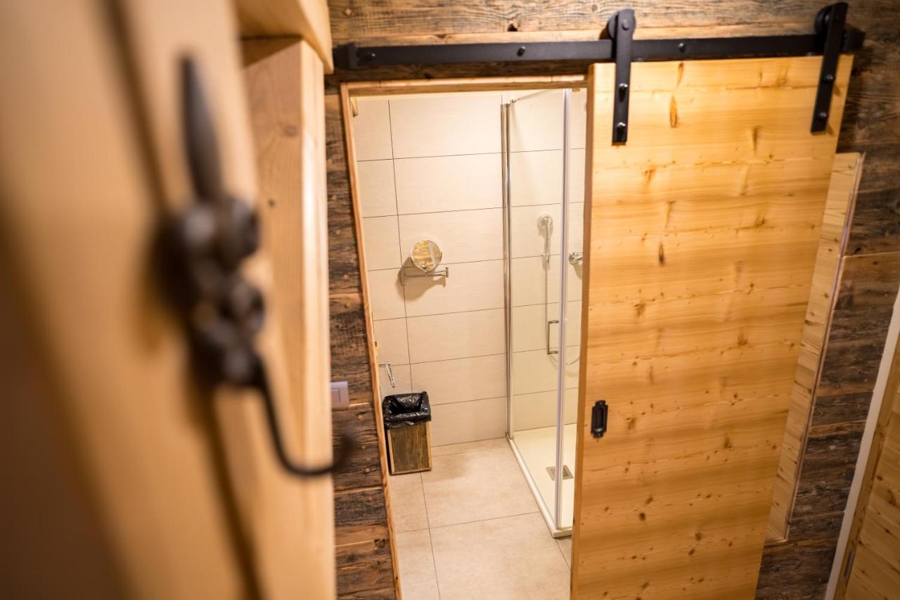Tourist Farm Senkova Domacija Farm stay Zgornje Jezersko